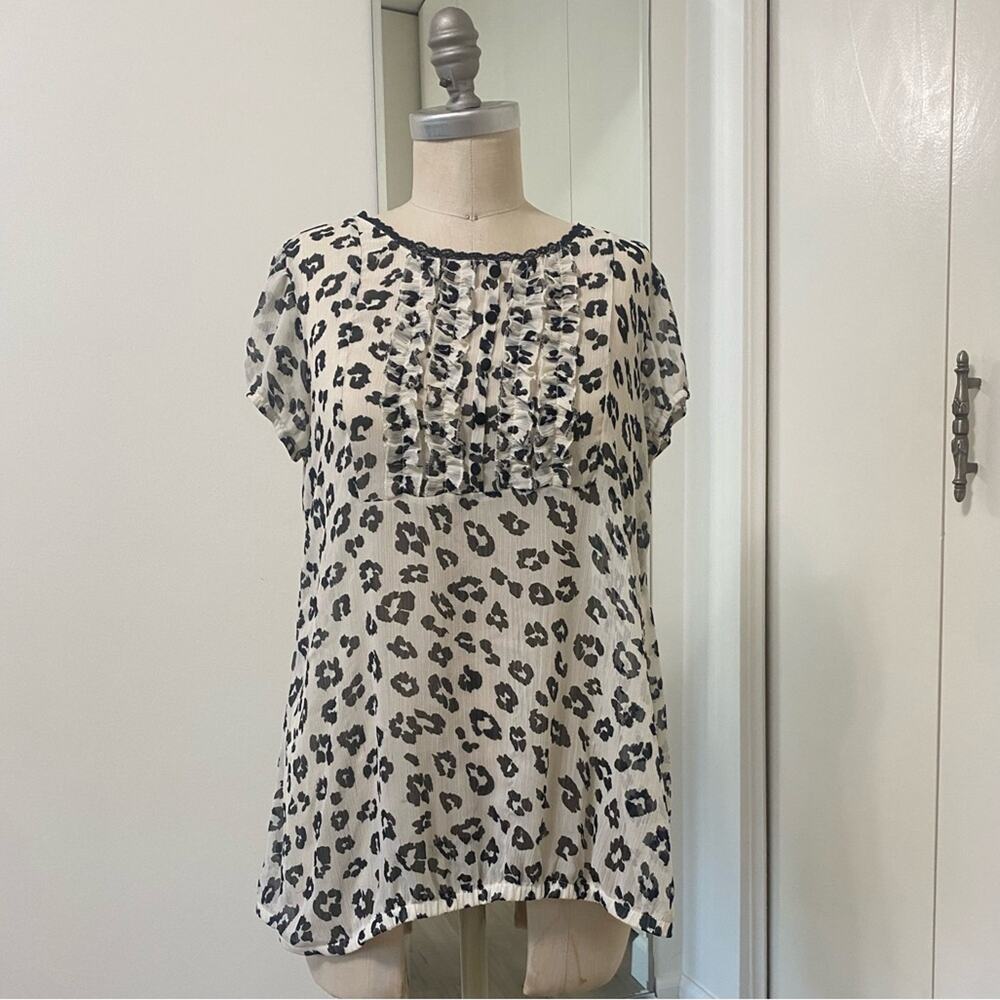 Cream Leopard Print Ruffle Front Blouse Short Sleeve Women’s Top Large
